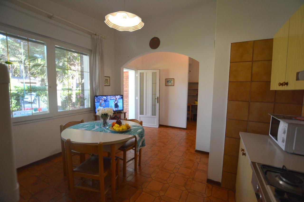 ליגננו סביאדורו Villa A Lignano Con 2 Camere E Giardino מראה חיצוני תמונה