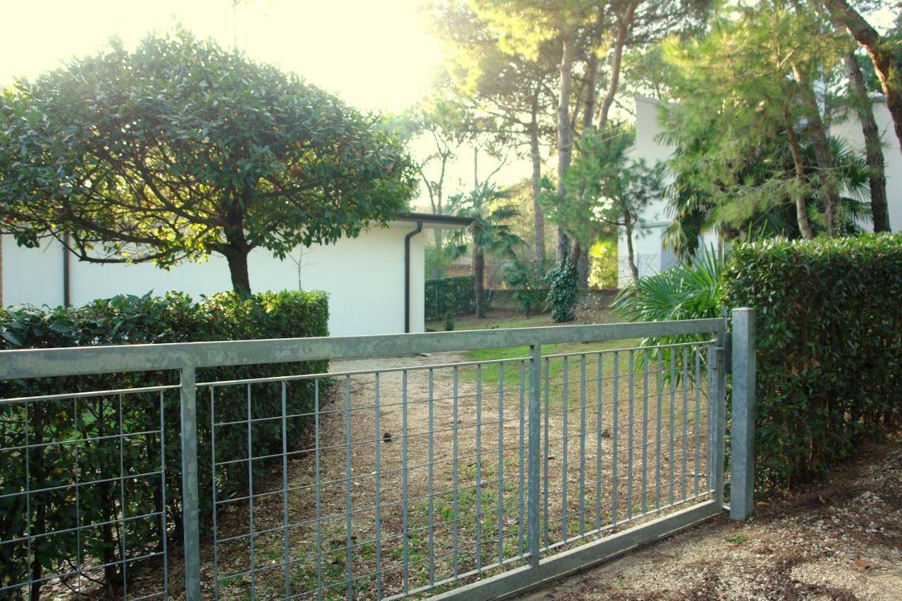 ליגננו סביאדורו Villa A Lignano Con 2 Camere E Giardino מראה חיצוני תמונה